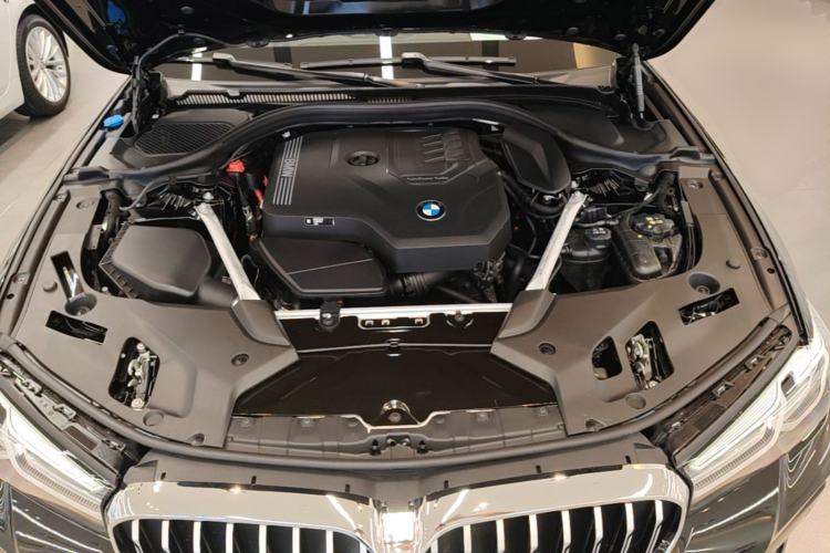 Used BMW 5 Series 2023 Restyled 530Li Leading Edition M Sport Package