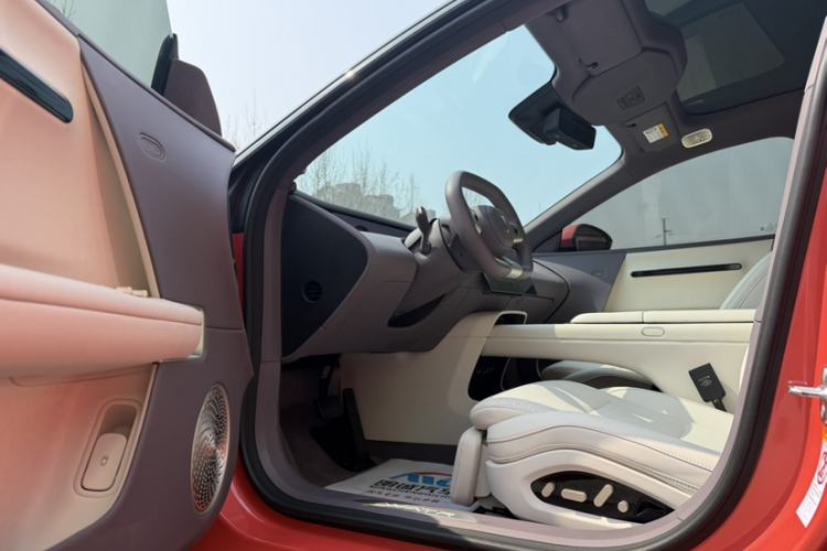 Used Avatr 06 2025 Pro Range-Extended Edition Interior 4