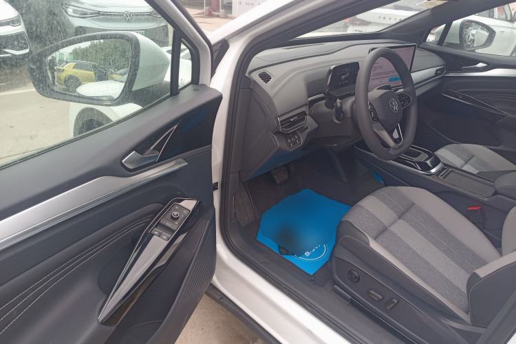 Used Volkswagen ID.4 CROZZ 2025 Pure Edition
