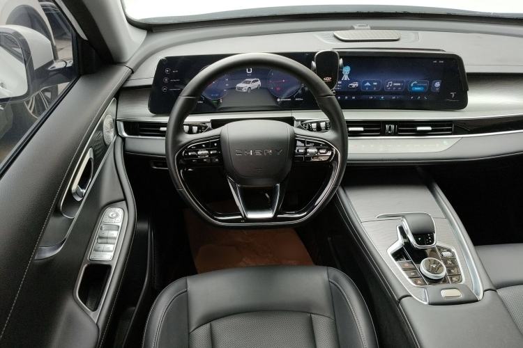 Used Chery Tiggo 8 PRO 2024 Champion Edition 290T Two-Wheel Drive Shining Version 5 Seats