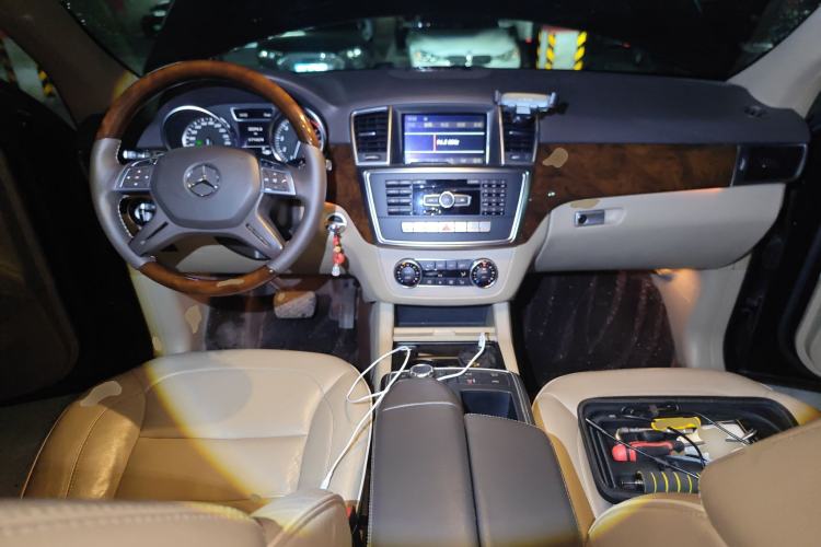 Used Mercedes-Benz M-Class 2012 ML 350 Luxury Edition