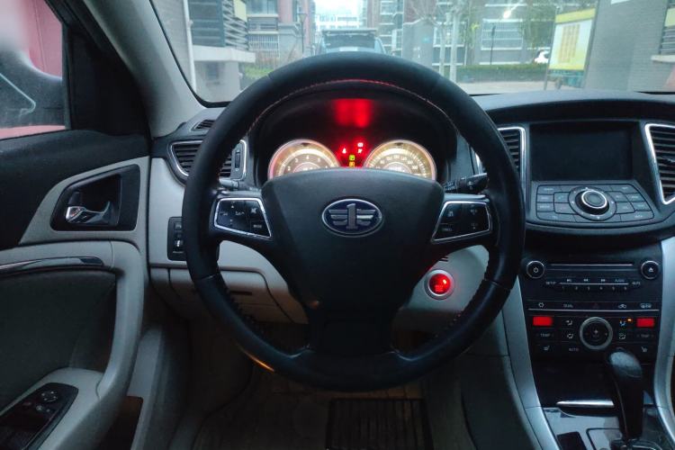 Used Bestune B90 2012 2.0L Automatic Luxury Edition
