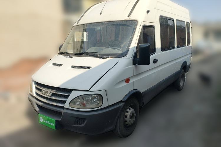 Used Iveco Power Daily 2017 2.5T Classic A37 High-Roof 7-Seater Passenger Van 47Z5