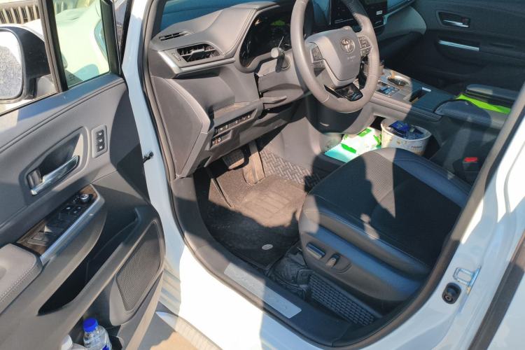 Used Toyota Granvia 2023 2.5L Hybrid Prestige VIP Edition Driver Seat