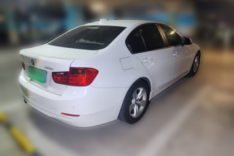 Used BMW 3 Series 2015 320i Luxury Line Stylish Edition
