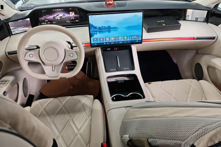 Used Hima Stelato S9 2025 Extended-Range Ultra Center Console