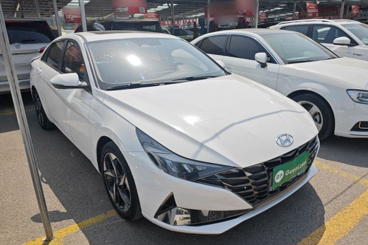 Used Hyundai Elantra 2021 1.5L CVT LUX Prestige Edition