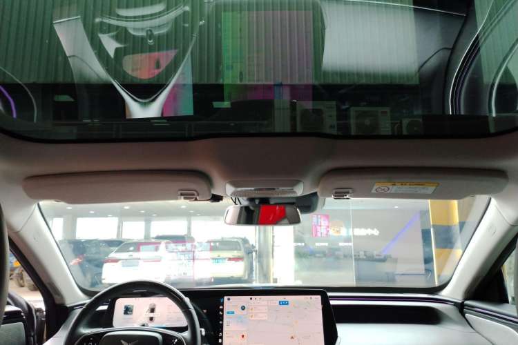 Used XPeng P7 2021 480G Headliner