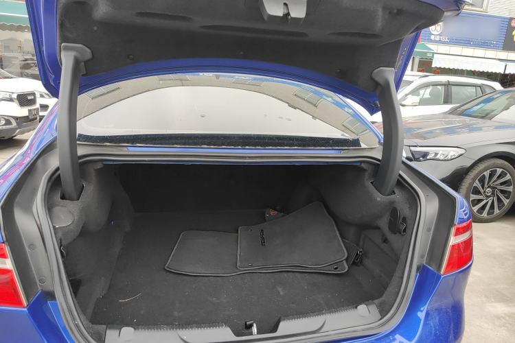 Used Jaguar XE 2018 2.0T 250 PS Two-Wheel-Drive R-Sport Sport Edition