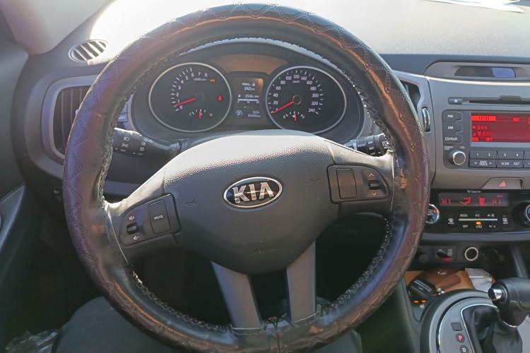 Used Kia Sportage R 2015 2.0L Automatic Two-Wheel Drive DLX Model