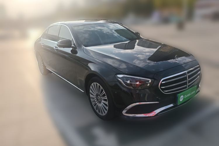 Used Mercedes-Benz E-Class 2021 Restyled E 300 L Luxury Edition Front Right 45 Deg