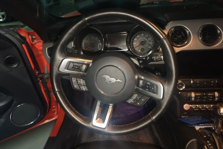 Used Ford Mustang 2015 2.3T Performance Edition
