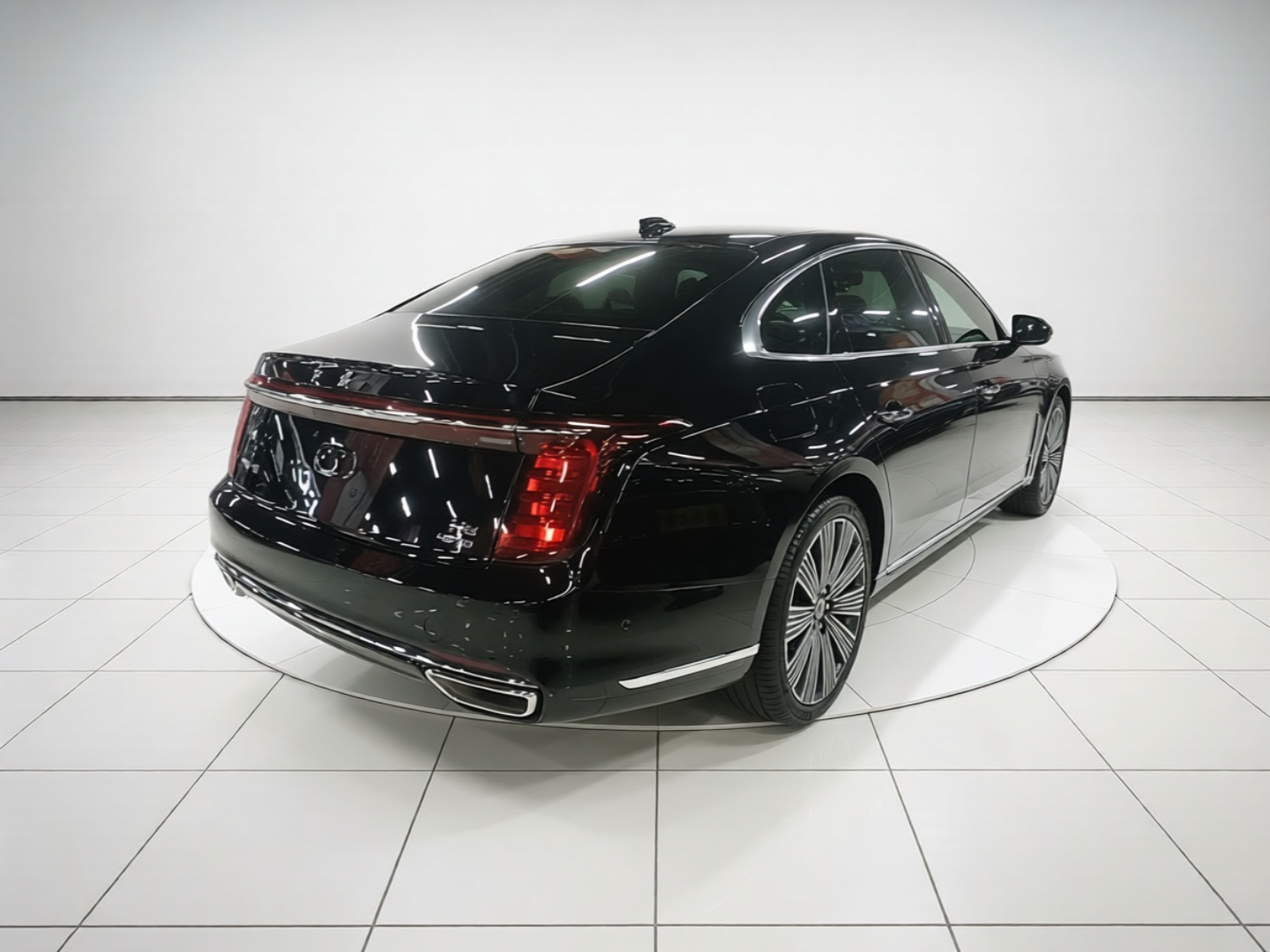 Hongqi H9 2025 2.0T Two-Wheel-Drive Flagship Luxury Business Edition 5 Seats — снимка 6