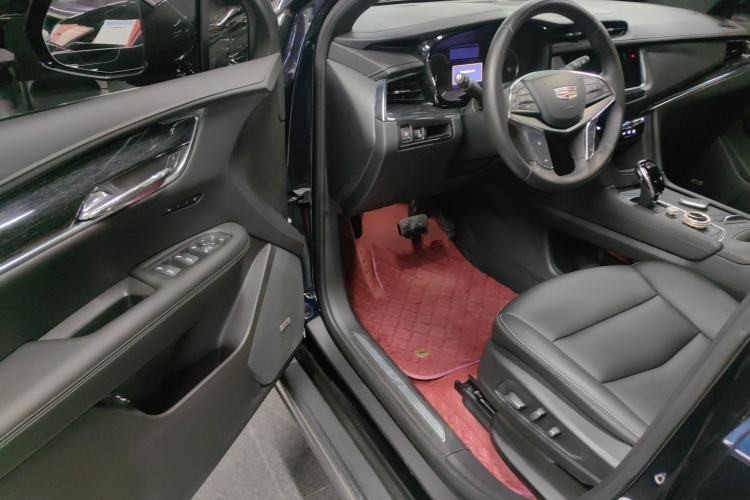 Used Cadillac XT5 2022 2.0T Two-Wheel Drive Luxury Version Driver Seat