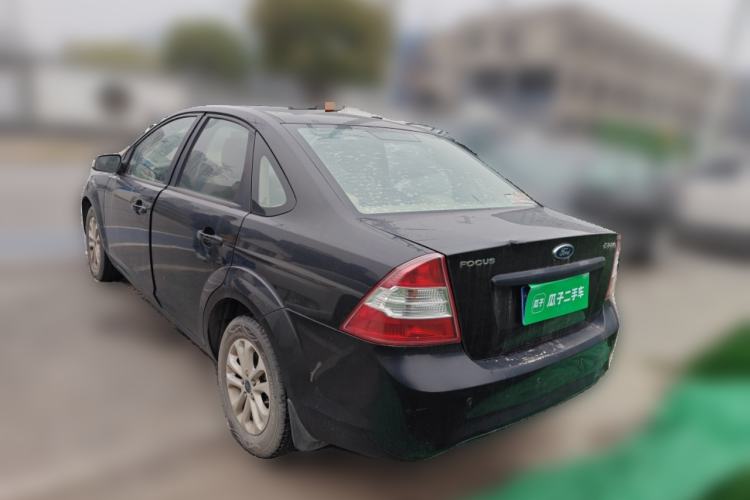 Used Ford Focus 2013 Sedan Classic 1.8L Manual Base Model
