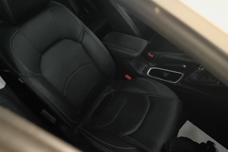 Used Baojun 530 2021 Global Car Anniversary Edition 1.5T CVT Luxury Model 7 Seats