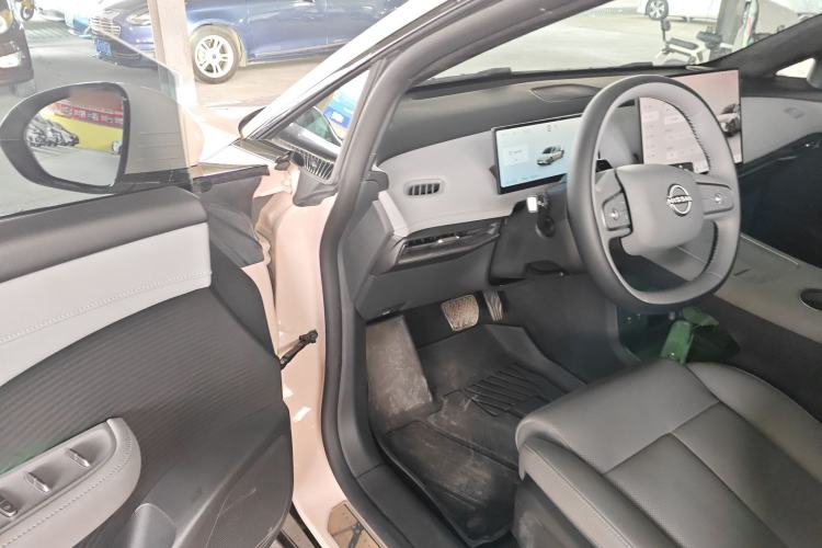 Used Nissan N7 2025 510 Max Driver Seat