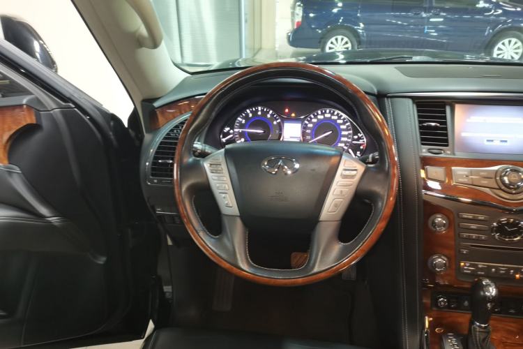 Used Infiniti QX80 2016 5.6L 4WD Steering Wheel