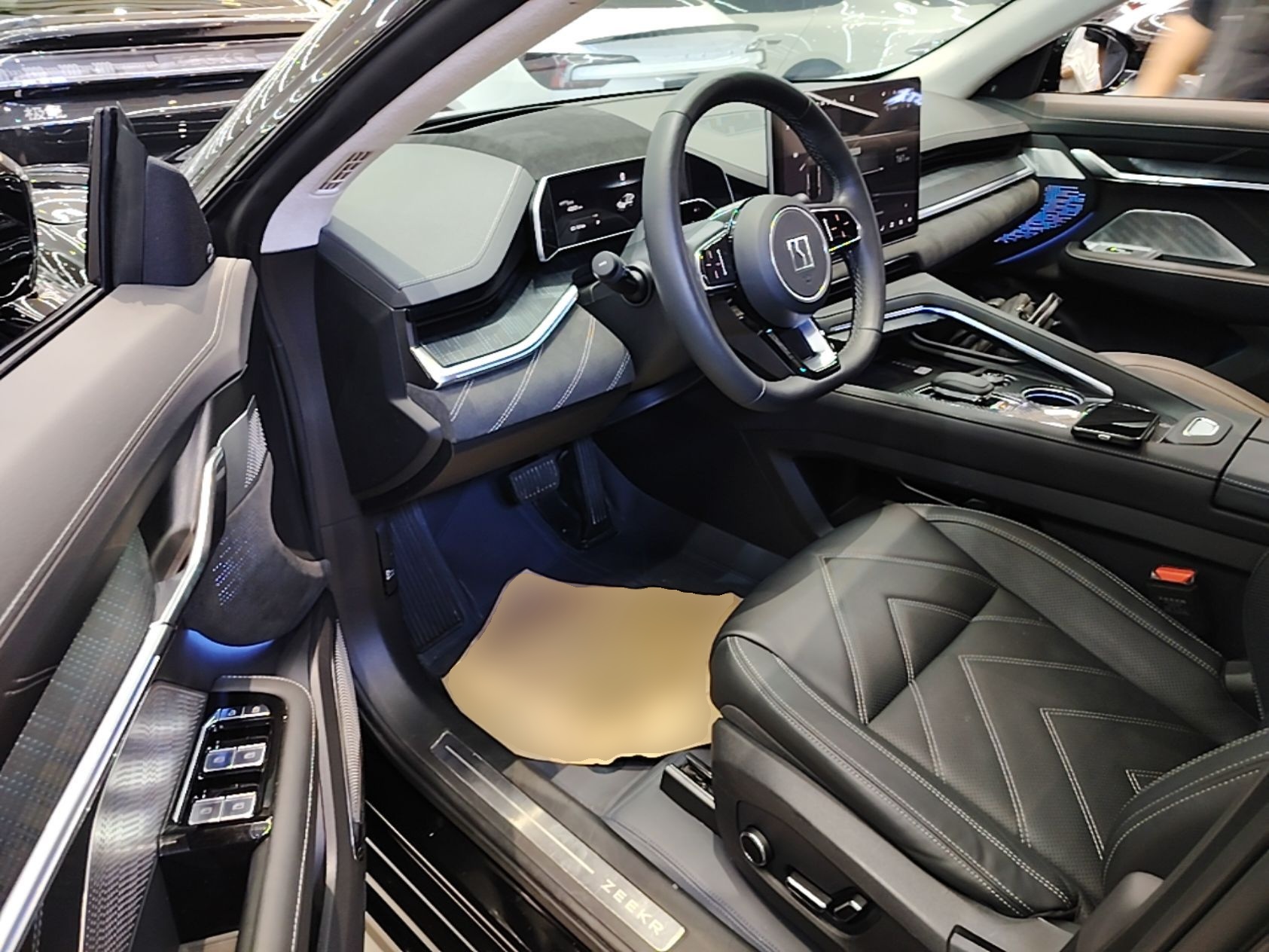 Zeekr 001 2023 WE Edition 86 kWh — снимка 18