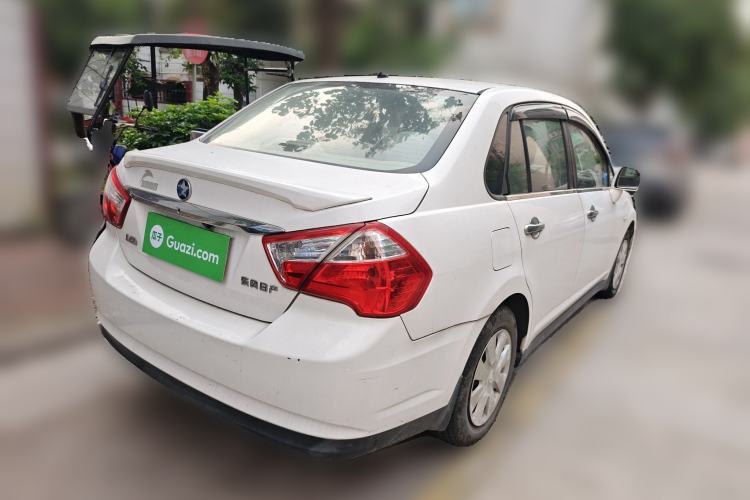 Used Venucia D50 2013 1.6L Manual Fashion Edition Rear Right 45 Deg