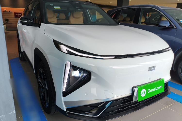 Used Geely Galaxy L7 2025 EM-i 115km Exploration+ Edition Front Right 45 Deg