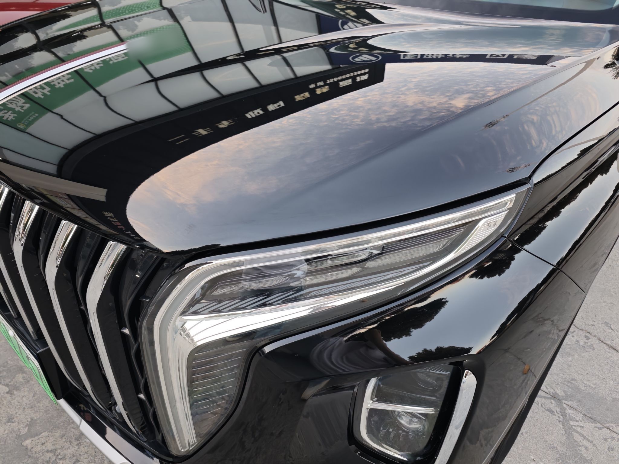 Hongqi HS7 PHEV 2024 2.0T PHEV Four-Wheel Drive Flagship Edition 6 Seats — снимка 8
