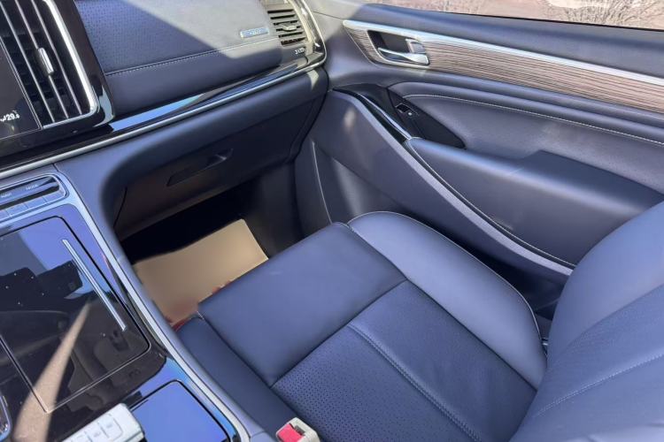 Used GAC Trumpchi M8 2023 Lingxiu Series 390T Prestige Edition
