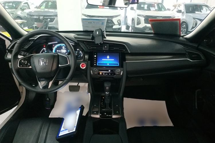 Used Honda Civic 2021 HATCHBACK 220TURBO CVT New Trendsetter Center Console