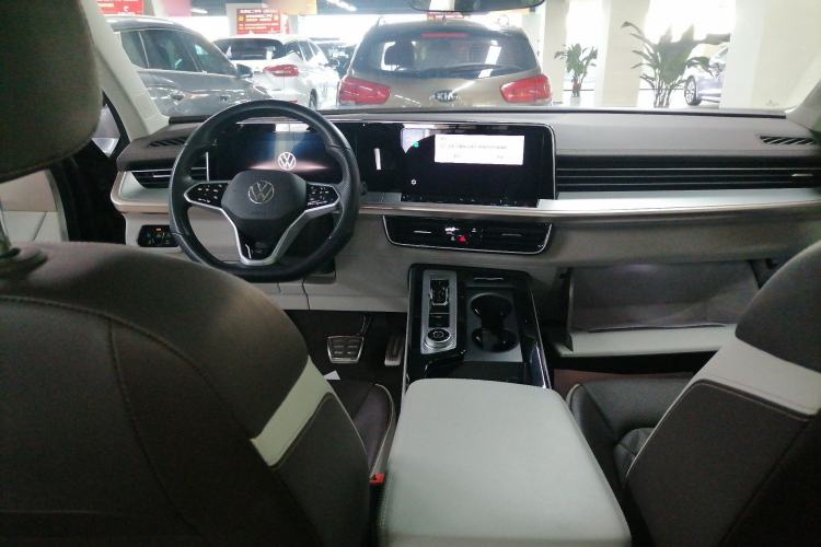 Used Volkswagen Tavendor 2023 380TSI Four-Wheel Drive R-Line Cruise Edition