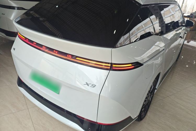 Used XPeng X9 2025 740 Ultra-Long Range Max
