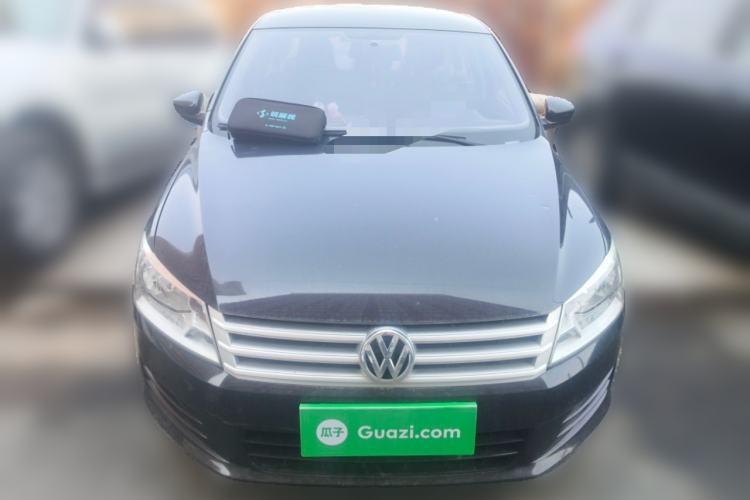 Used Volkswagen Santana 2013 1.6L Manual Fashion Edition Front