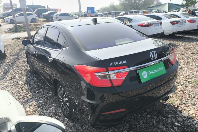 Used Honda Crider 2015 1.8L automatic luxury edition Rear Left 45 Deg