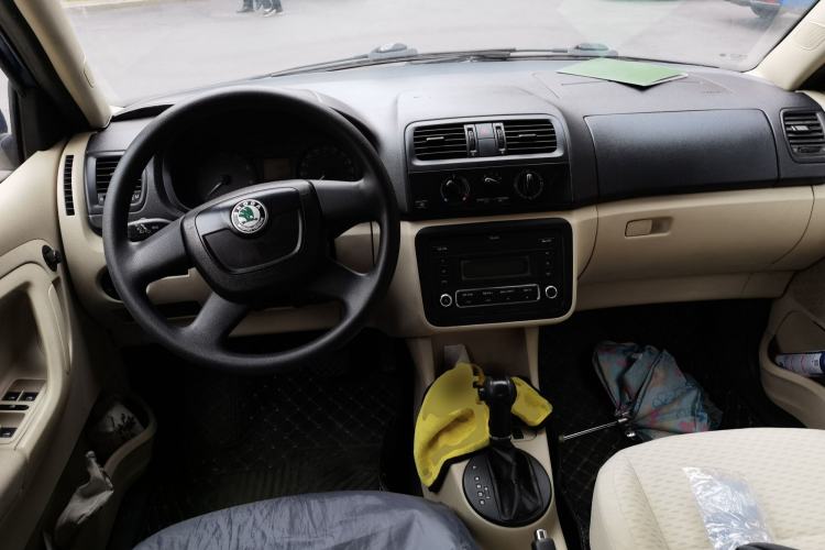 Used Skoda Fabia 2012 1.4L Automatic Crystal Edition
