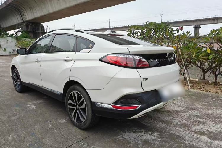 Used Venucia T90 2018 2.0L CVT Smart Connect Prestige Version China VI Standard