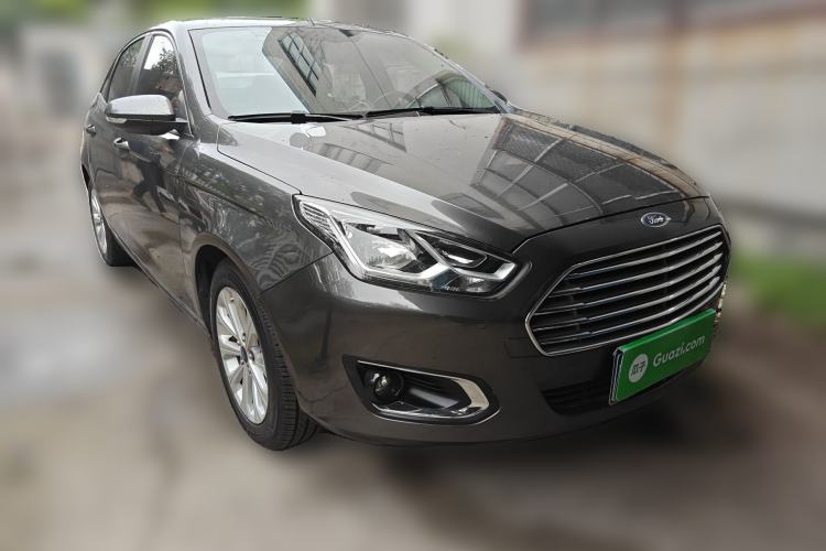 Used Ford Escort 2015 1.5L Automatic Fashion Model
