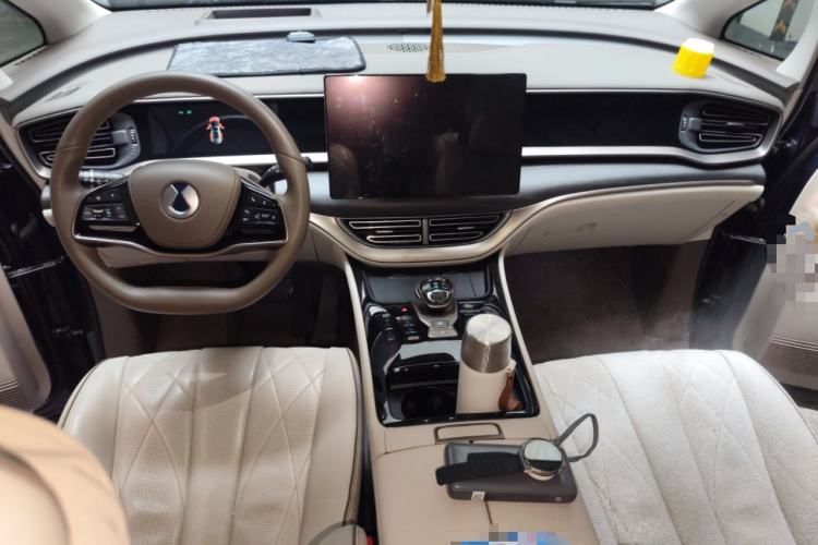 Used Denza D9 2022 DM-i 970 Four-Wheel Drive Prestige Model