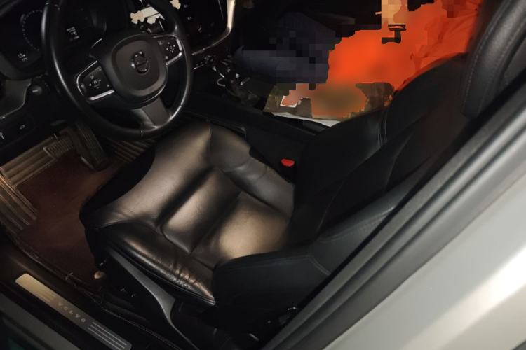 Used Volvo XC60 2019 T5 4x4 Smart Edition China VI Standard Left Front Seat