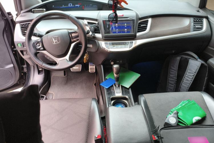 Used Honda Jade 2013 1.8L automatic Comfort version 5 seats