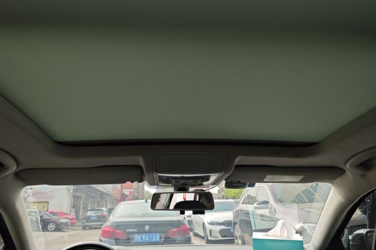 Used Volkswagen Passat 2019 330TSI Luxury Edition China VI Standard
