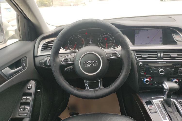 Used Audi A4L 2015 35 TFSI Automatic Comfort Model
