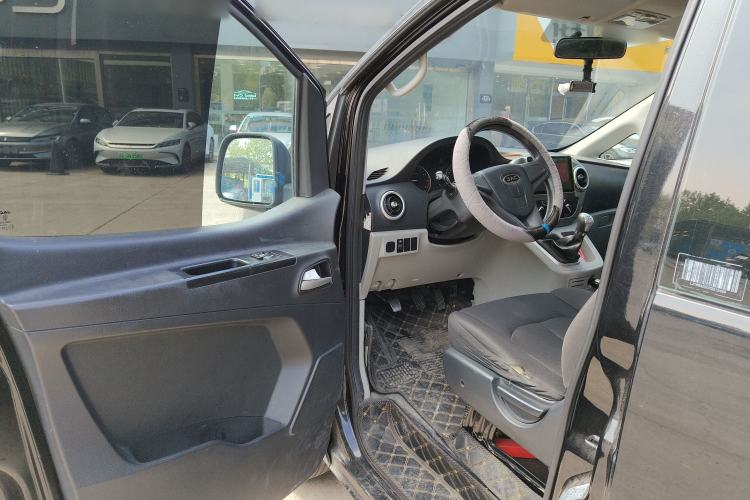 Used JAC Refine M3 2019 Creator Edition 1.8L Luxury Model Driver Seat