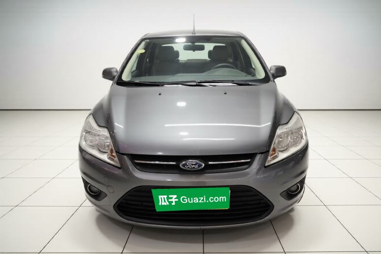 Used Ford Focus 2013 Sedan Classic 1.8L Manual Base Model