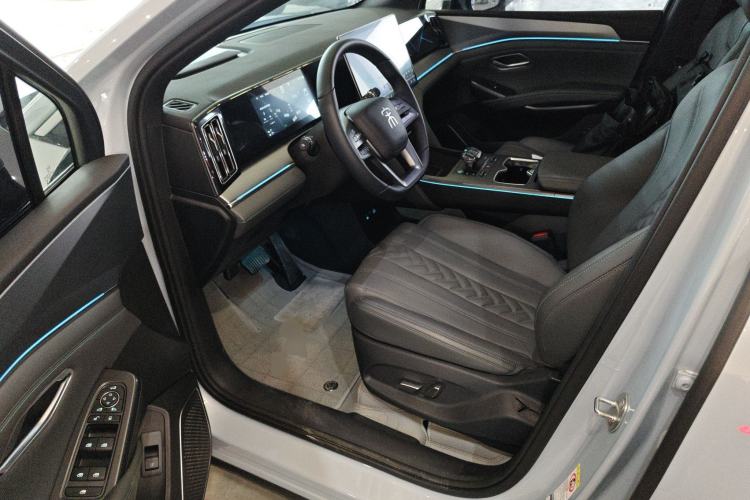 Used BYD Song L DM-i 2025 Intelligent Driving Version 160 km Beyond-Range Type Driver Seat