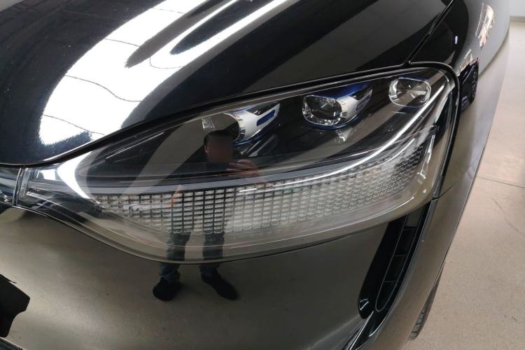 Used Hima AITO M9 2024 Range-Extended Ultra Version 42 kWh 6-Seater Model Left Front Headlight