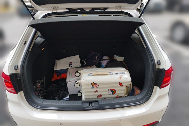 Used Volkswagen Gran Lavida 2014 1.6L Automatic Sport Edition Trunk