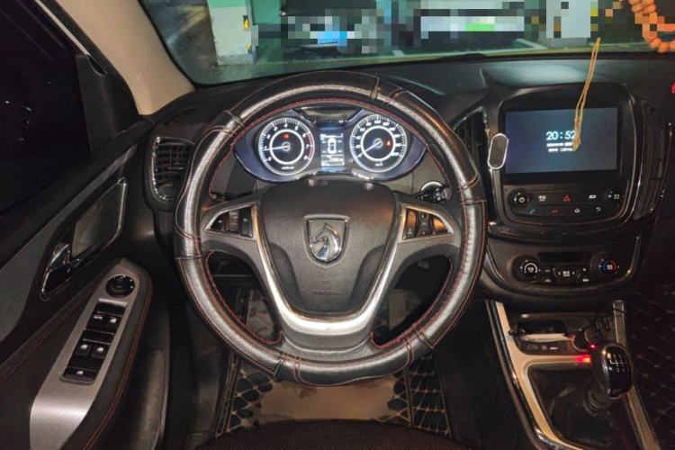 Used Baojun 560 2016 1.5T Manual Luxury Model Steering Wheel