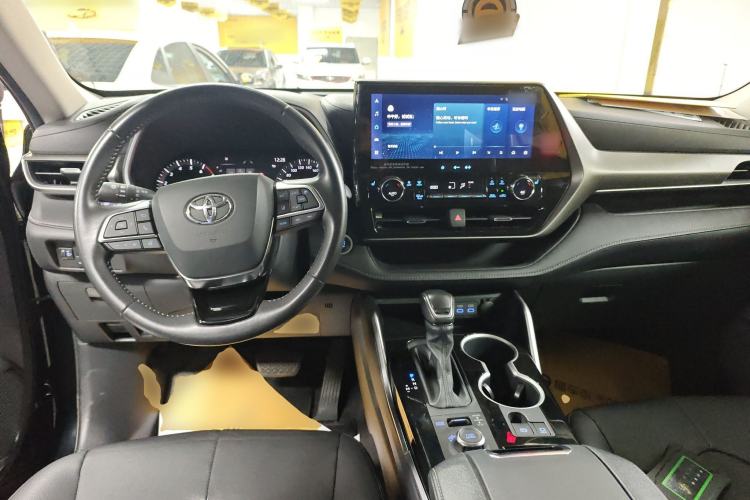 Used Toyota Highlander 2022 380T Four-Wheel Drive Prestige Edition 7-Seater Center Console