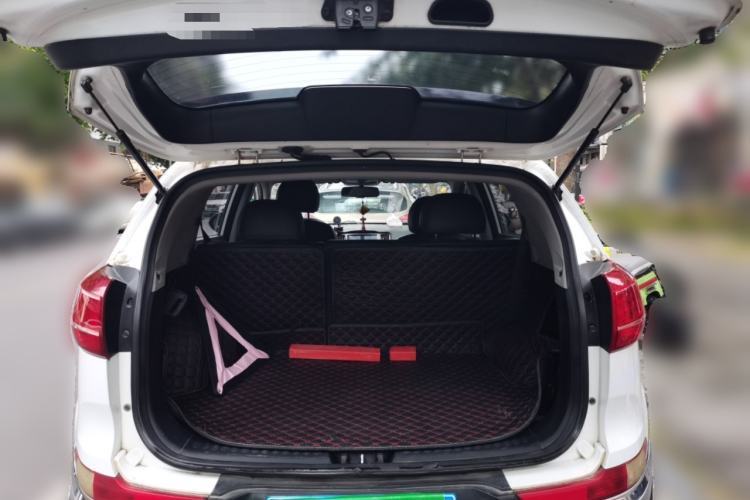 Used Kia Sportage R 2014 2.0L Automatic Two-Wheel Drive GLS Trim
