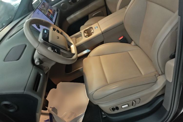 Used Li Auto i6 2025 Model Two-Wheel-Drive Standard Type Left Front Seat