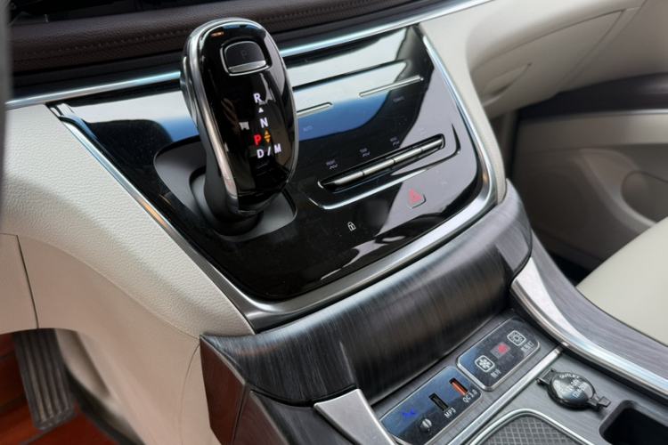 Used Buick GL8 2021 Land Cruiser Executive Class 652T Comfort Model
